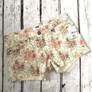 Paige 'Silver Lake' Cutoff Print Denim Sho…